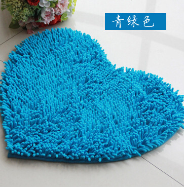 雪尼尔门垫 超纤长毛心形地垫，为家注入温馨与守护